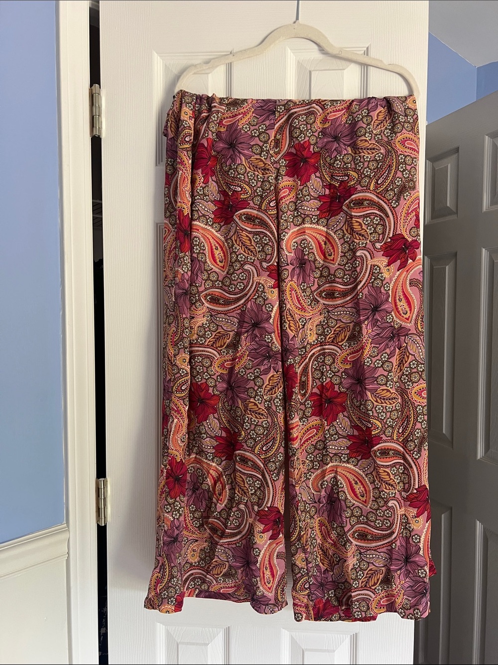 Johnny was Printed Paisley wide leg pants in Pink and Red